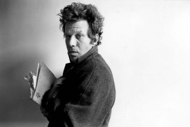 ca.0224.waits2.Tom Waits, 1989, singer, songwriter, poet, actor ññ TOM WAITS takes a new direction as a stage actor, appearing in the play 'DEMON WINE" at the LATC. "It's nice not being the musician for a change." Photo shot Feb. 2, 1989 by Ellen Jaskol/LA Times. Photo credit: LOS ANGELES TIMES