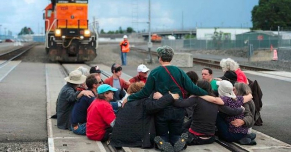 rail-blockade